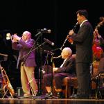 George Bean (tpt), Franz (seated), and Tad Calcara (cl)
(photo credit:  David Jewell)